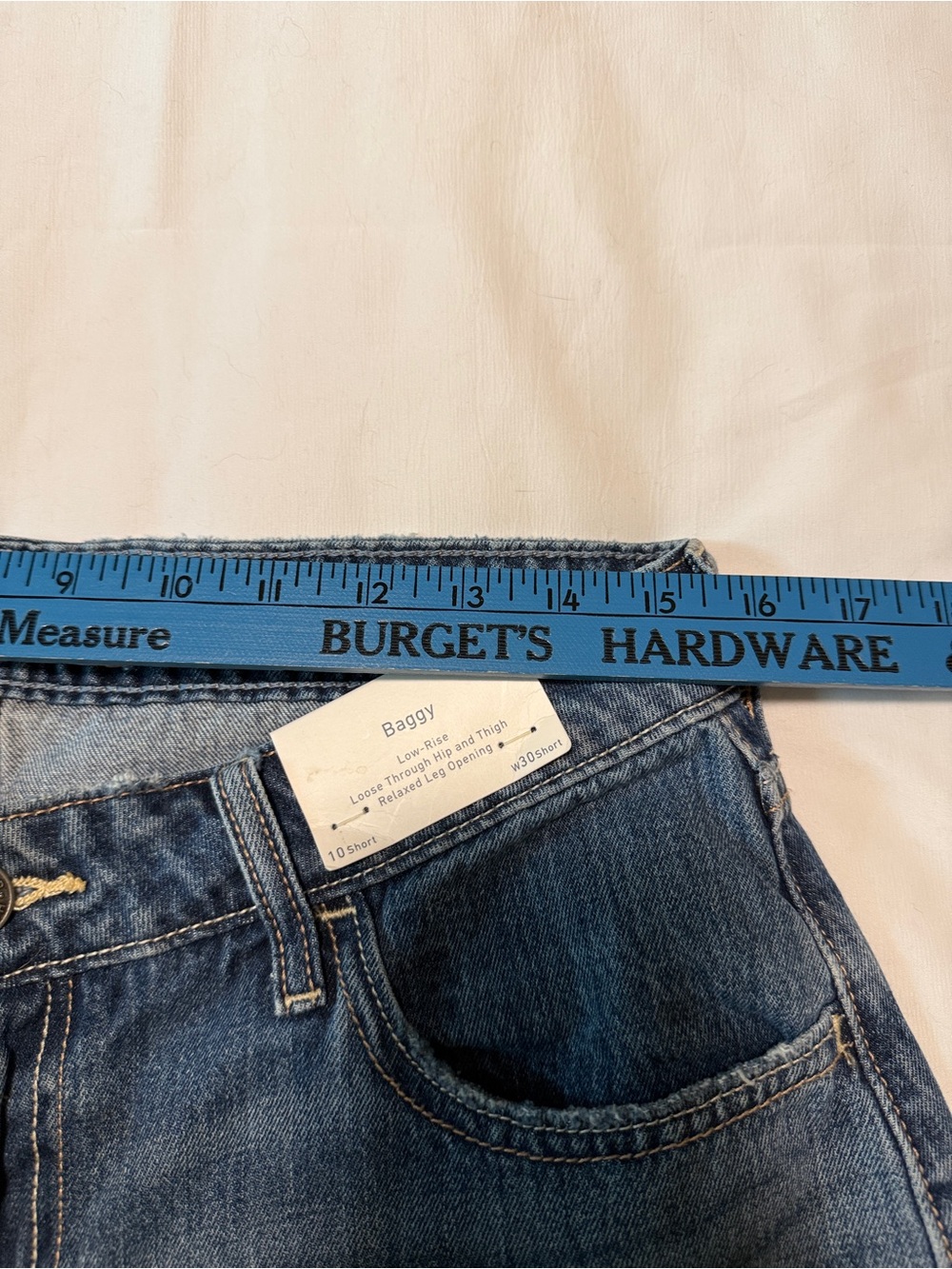 Hollister Low Rise Baggy Jeans NWT Women’s 10 Short W30 Light Wash - Picture 7 of 10